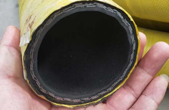 高壓鋼編橡膠管.jpg 高壓鋼編橡膠管.jpg